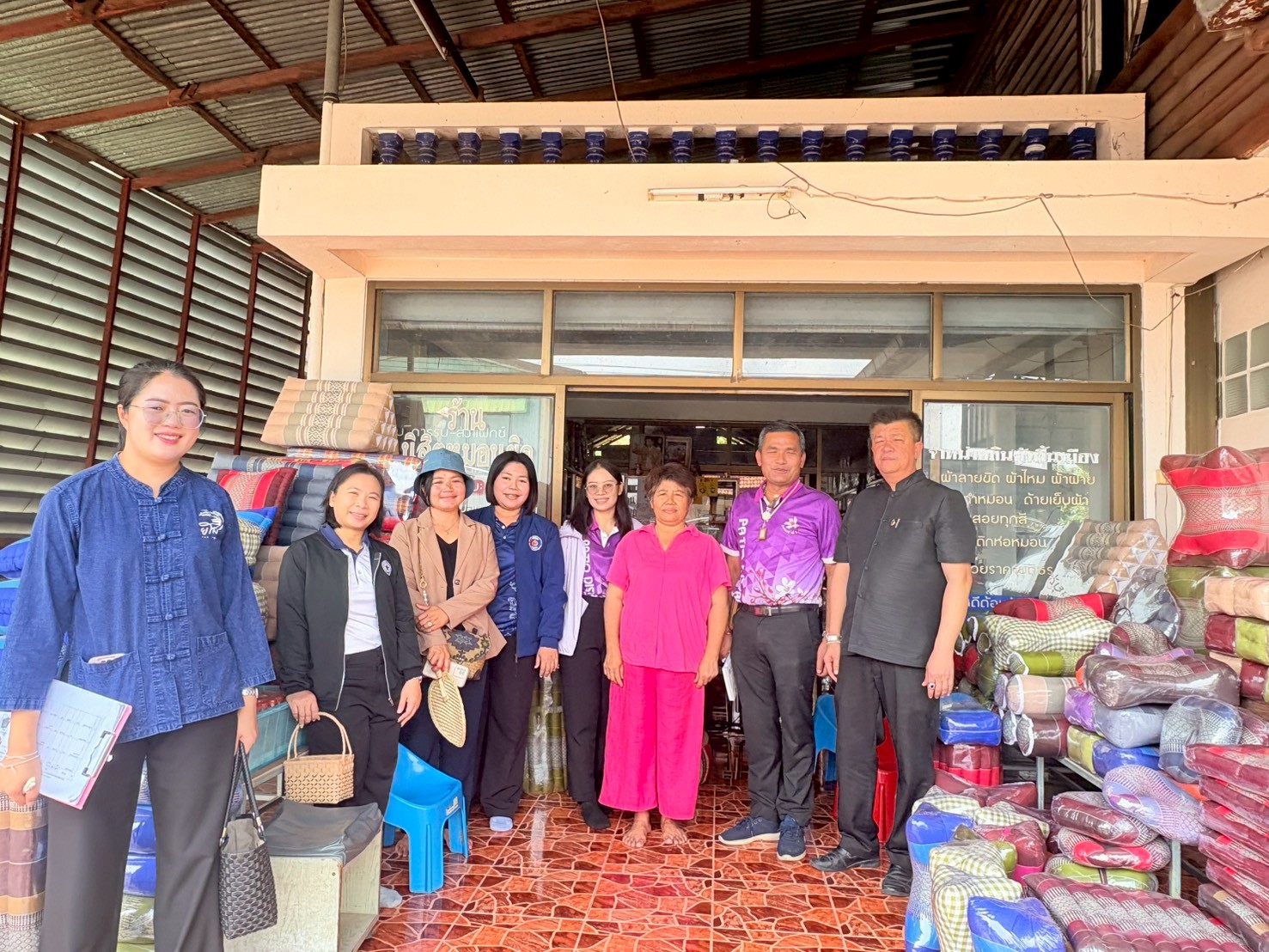 พช.ยโสธร ลงพื้นที่อำเภอป่าติ้ว ติดตามกลุ่มเป้าหมาย OTOP พัฒนาผลิตภัณฑ์ภูมิปัญญา ยกระดับท่องเที่ยวและบริการ ปี 2569