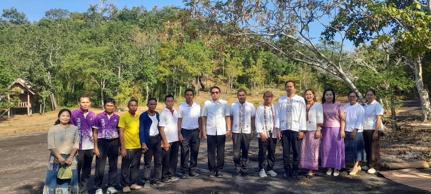 สพอ.ป่าติ้ว ร่วมงานประเพณีตักบาตรเทโว เนื่องในเทศกาลออกพรรษา ประจำปี 2569