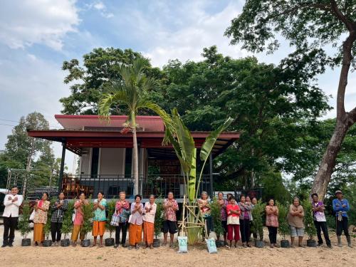 พช.ป่าติ้ว ขับเคลื่อนชุมชนธรรมาภิบาล บ้านเชียงเพ็ง ปลูกจิตสำนึกต้านทุจริต ควบคู่เพิ่มพื้นที่สีเขียว